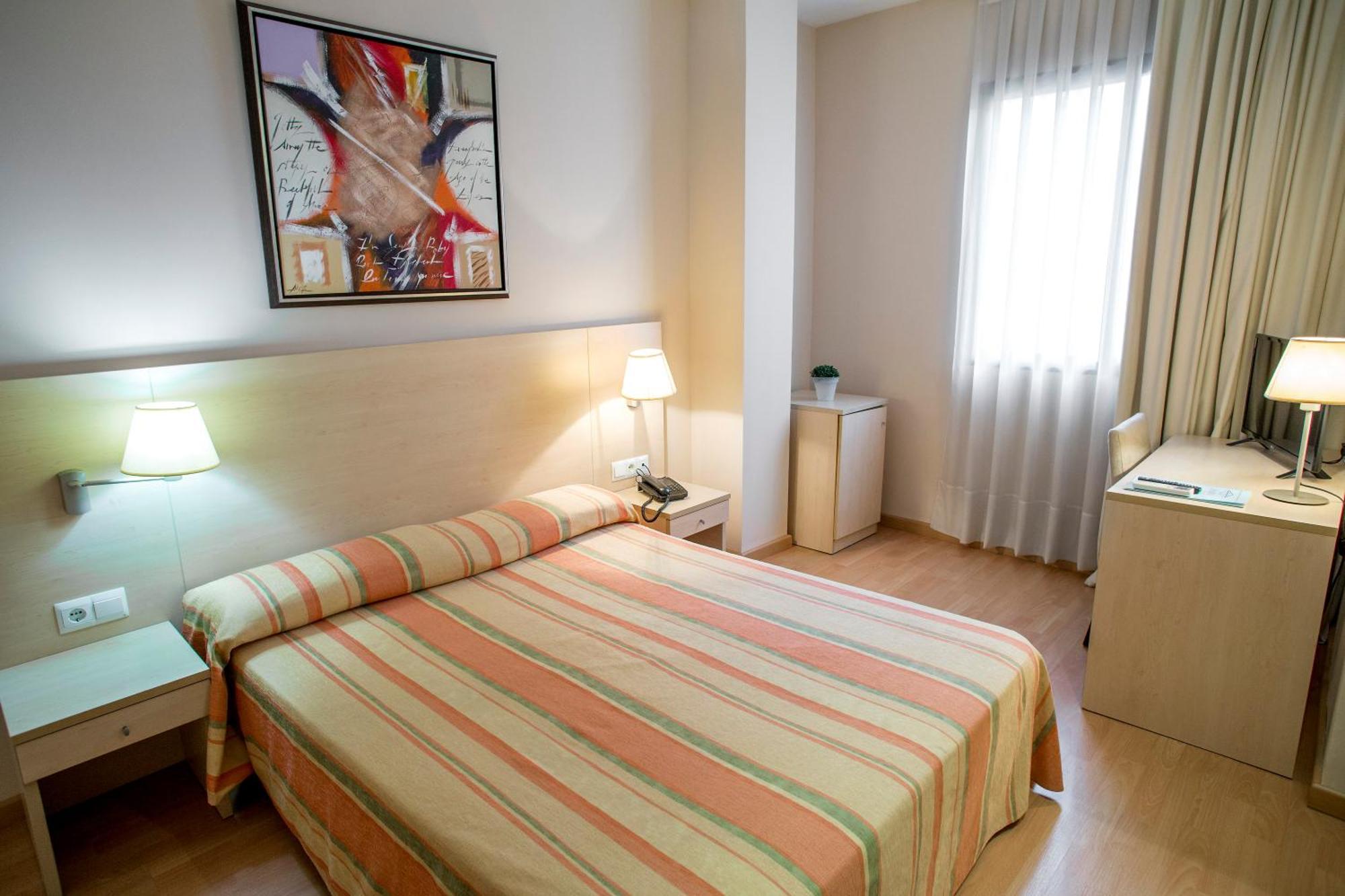 Hotel Rostits Castellon de la Plana Room photo