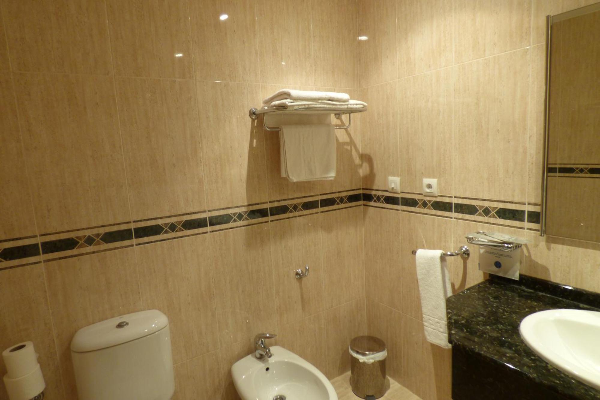 Hotel Rostits Castellon de la Plana Room photo