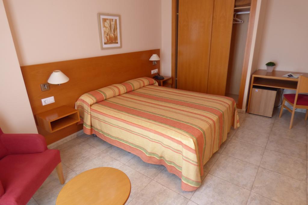 Hotel Rostits Castellon de la Plana Room photo
