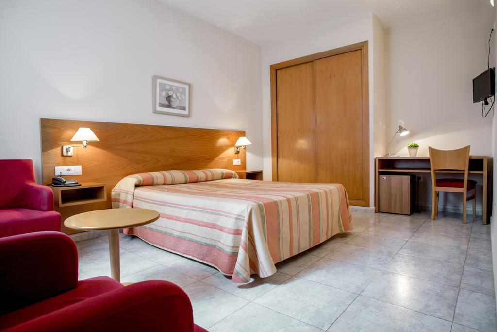 Hotel Rostits Castellon de la Plana Exterior photo